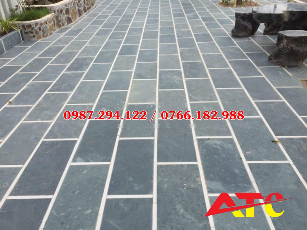 đá xanh rêu lát sân vườn