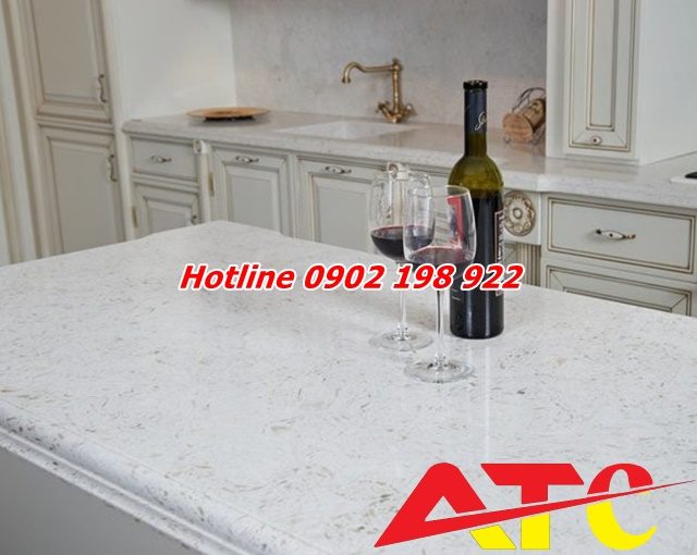 da-thach-anh-trong-san-xuat-gach-nhan-tao-da-op-lat