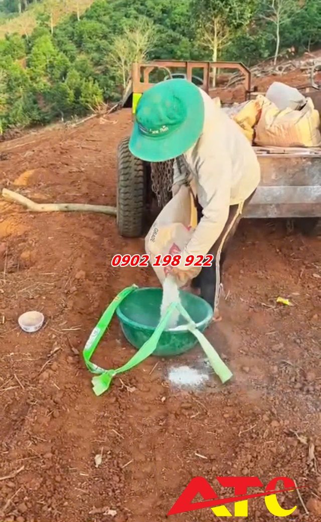 voi-cho-canh-tac-doi-nui